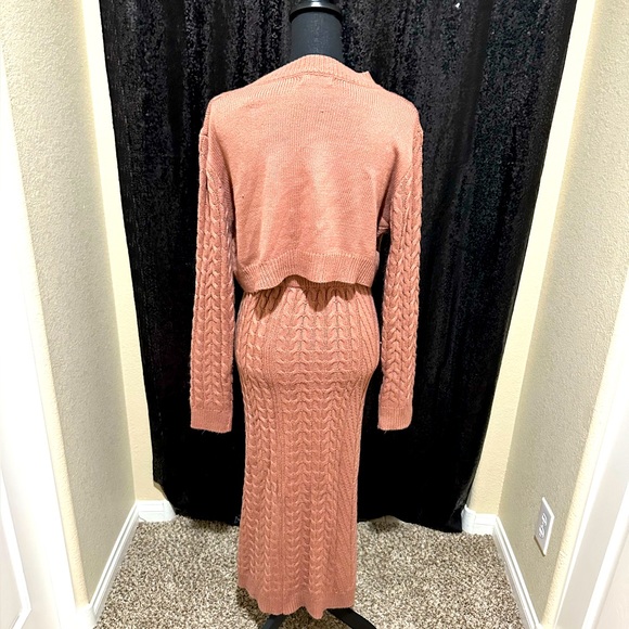 Two piece blush pink skirt set- long sleeve crop top - Cable knit - Picture 2 of 2